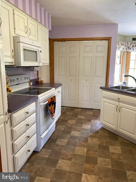 3285 Bullfrog Road Taneytown, MD 21787 - Photo 19 of 49