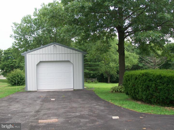 67 Winding Road Boyertown, PA 19512 - Photo 5 of 19 Garage