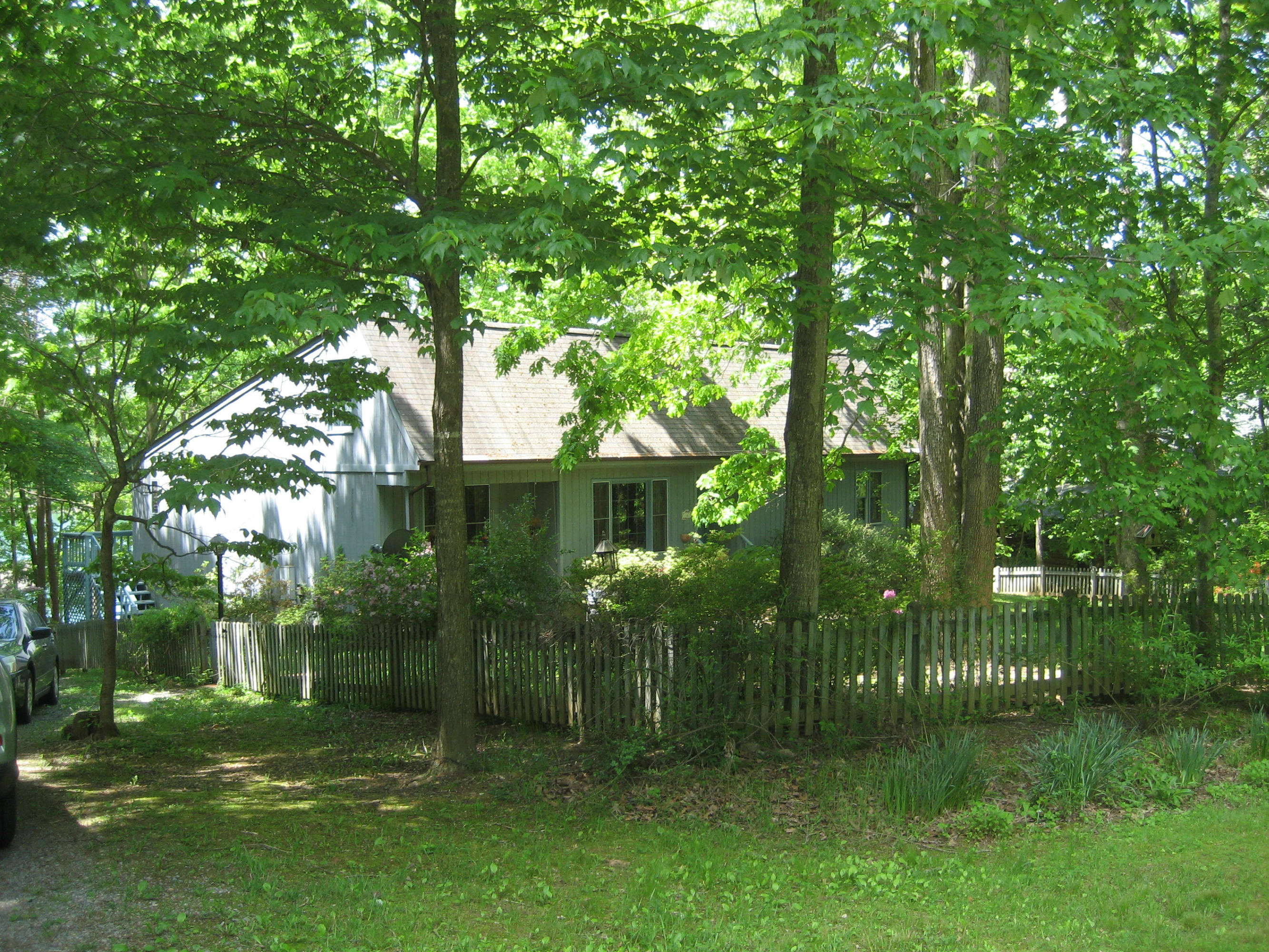 1302 West Pine Ridge Road Huddleston, VA 24104 - Photo 3 of 11 IMG_1991