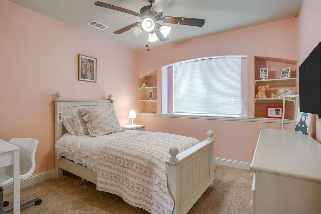 1033 Rustic Oak Way Burleson, TX 76028 - Photo 26 of 40