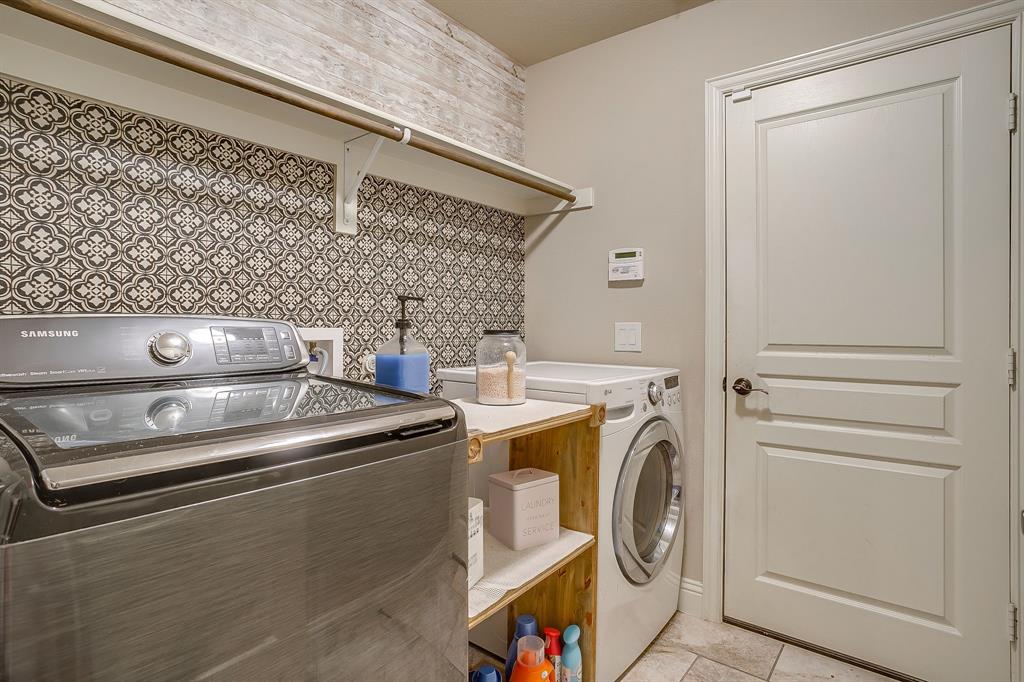 1033 Rustic Oak Way Burleson, TX 76028 - Photo 27 of 40