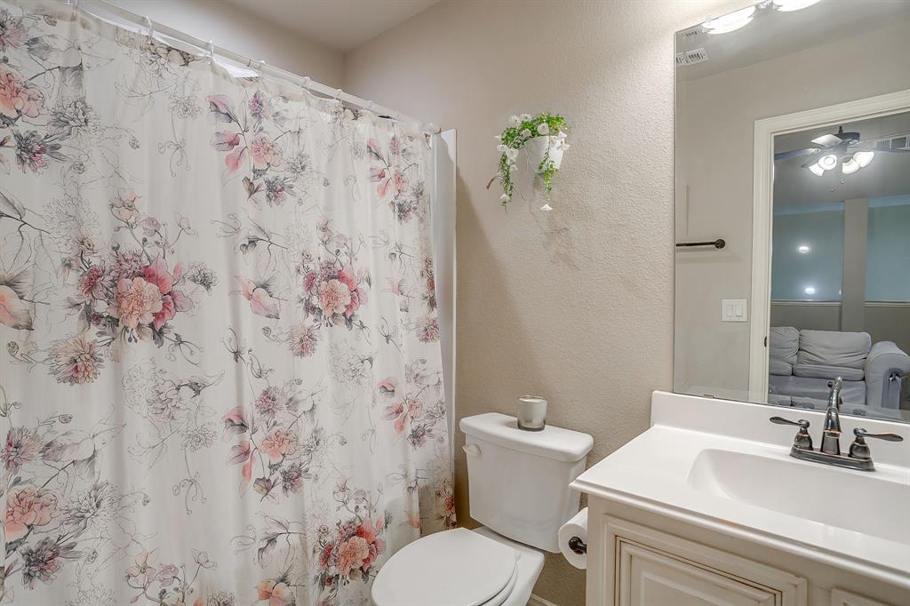 1033 Rustic Oak Way Burleson, TX 76028 - Photo 32 of 40