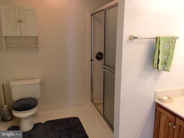 3901 Darleigh Road, Unit 2F Nottingham, MD 21236 - Photo 8 of 13 Bath (Master)