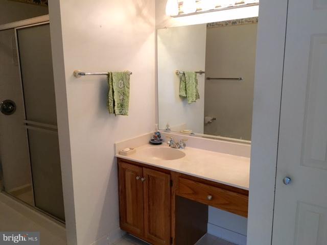 3901 Darleigh Road, Unit 2F Nottingham, MD 21236 - Photo 9 of 13 Bath (Master)