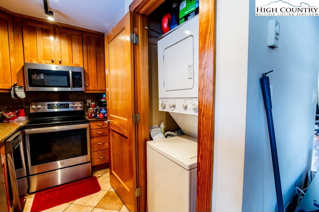 140 Faculty Street, Unit 2 Boone, NC 28607 - Photo 4 of 6 Gallery Image 4