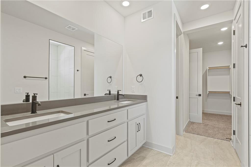 20629 Skyview Lane Spring Hill, KS 66083 - Photo 8 of 13