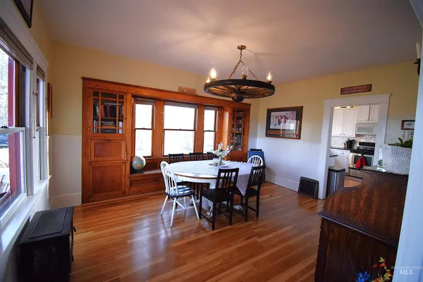 $875,000 | 5367 Sand Hollow Road, New Plymouth, ID 83655