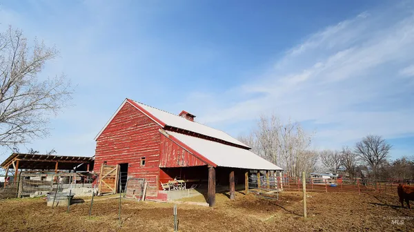 $875,000 | 5367 Sand Hollow Road, New Plymouth, ID 83655
