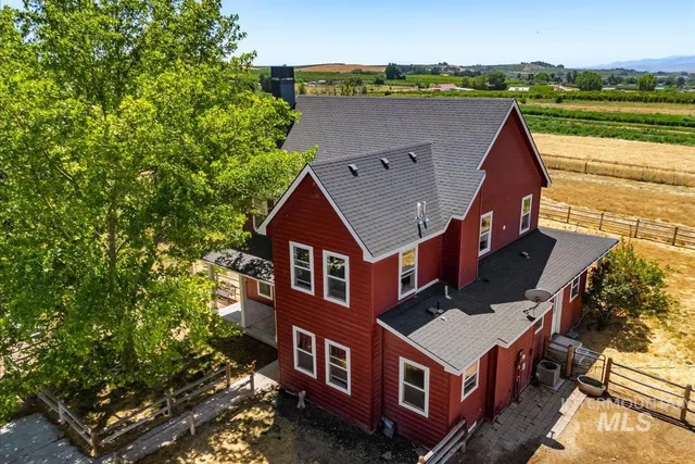 $1,100,000 | 20169 Hoskins Road, Caldwell, ID 83607