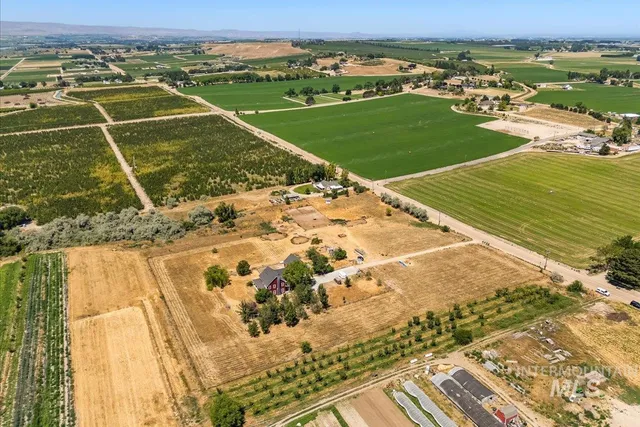 $1,100,000 | 20169 Hoskins Road, Caldwell, ID 83607