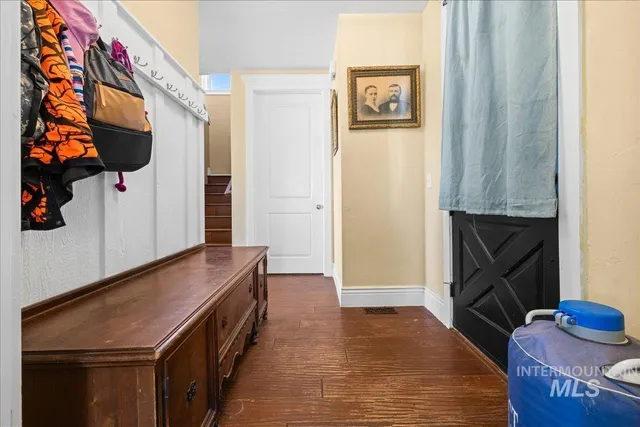 $1,100,000 | 20169 Hoskins Road, Caldwell, ID 83607