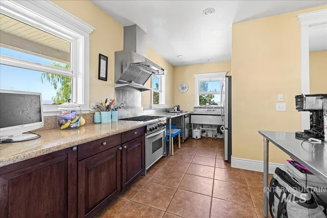 $1,100,000 | 20169 Hoskins Road, Caldwell, ID 83607