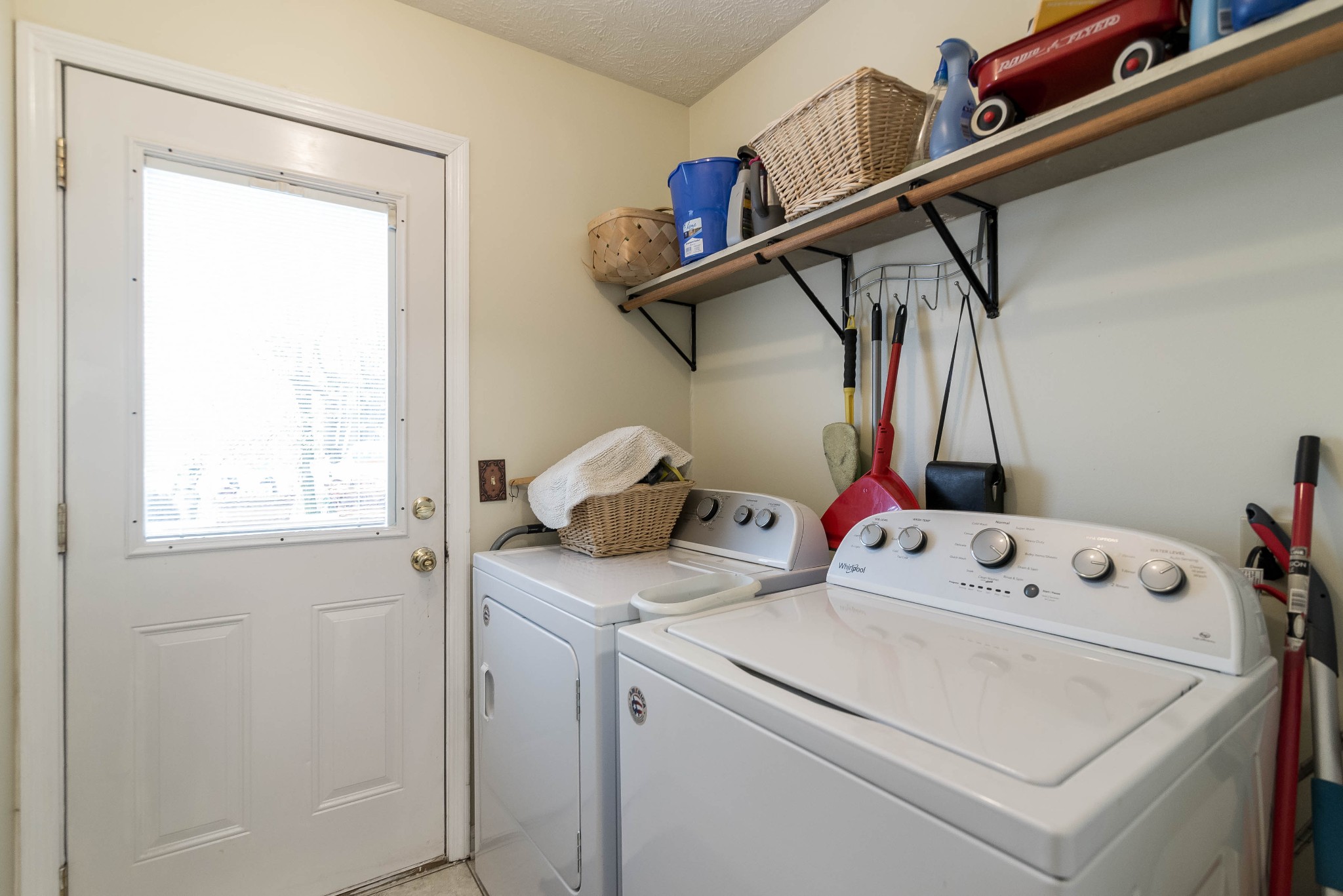 104 Brookside Point Springfield, TN 37172 - Photo 15 of 28 a utility room with dryer and washer