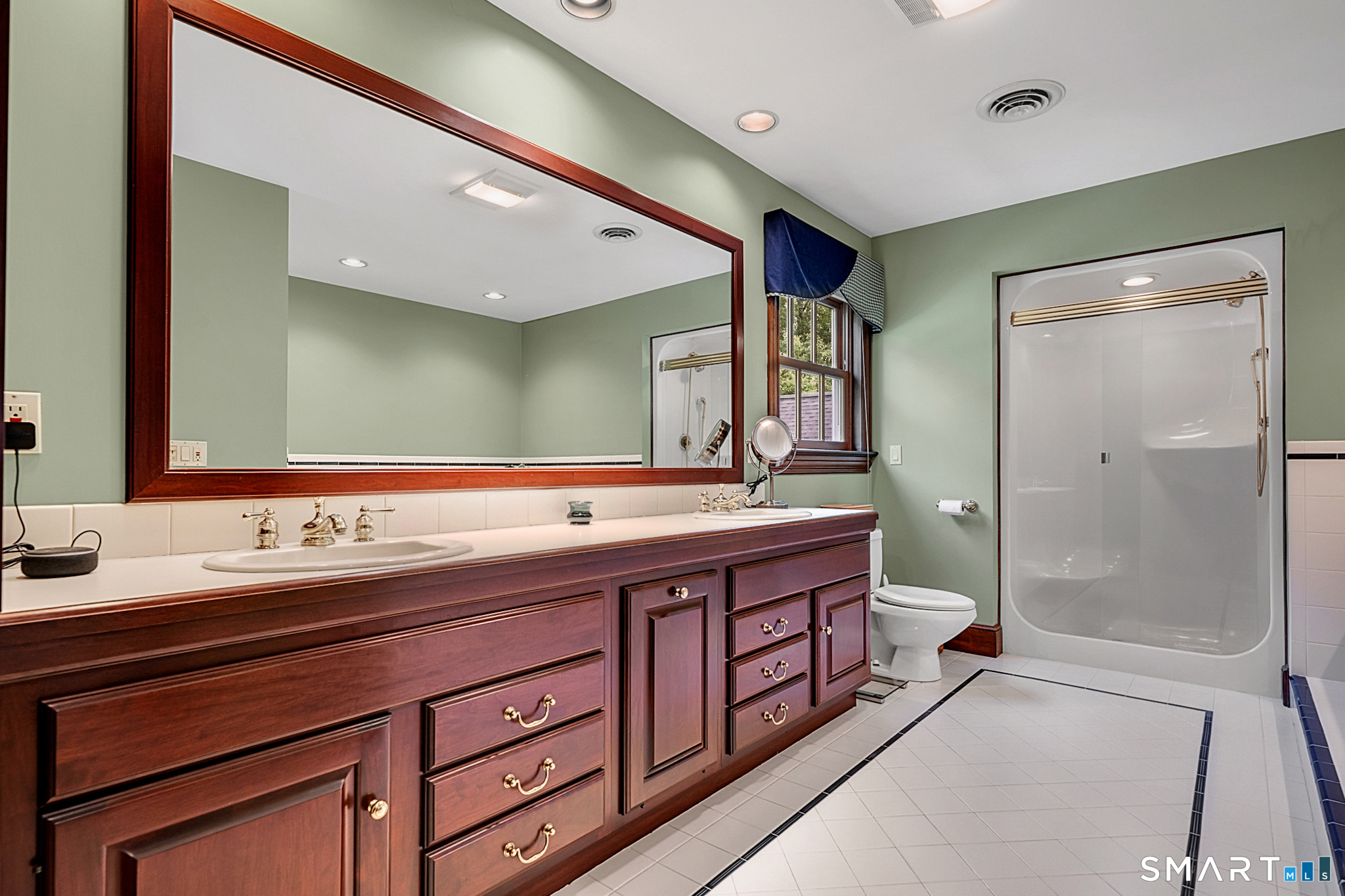 249 Old Farms Road Watertown, CT 06795 - Photo 17 of 30