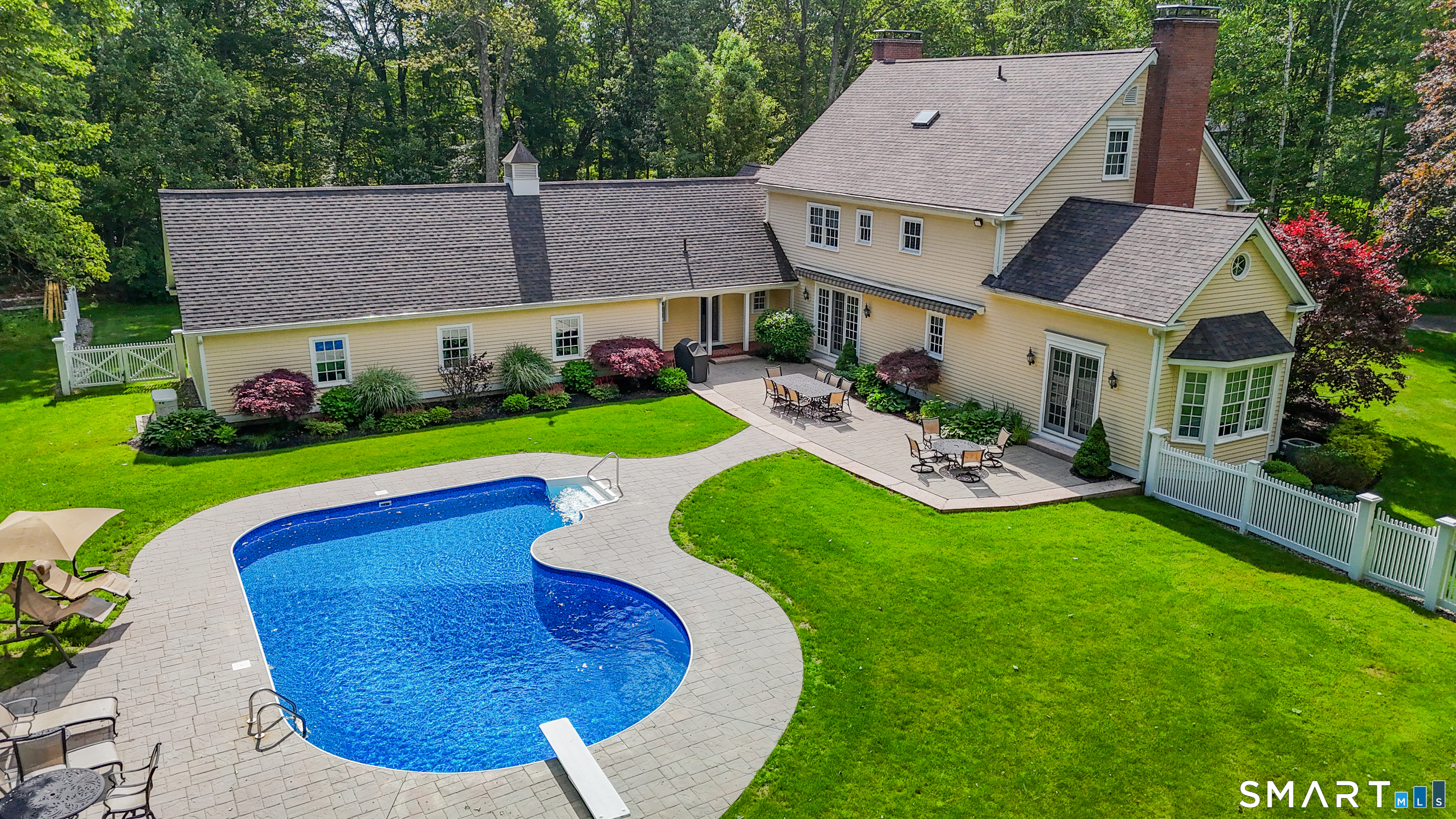 249 Old Farms Road Watertown, CT 06795 - Photo 6 of 30