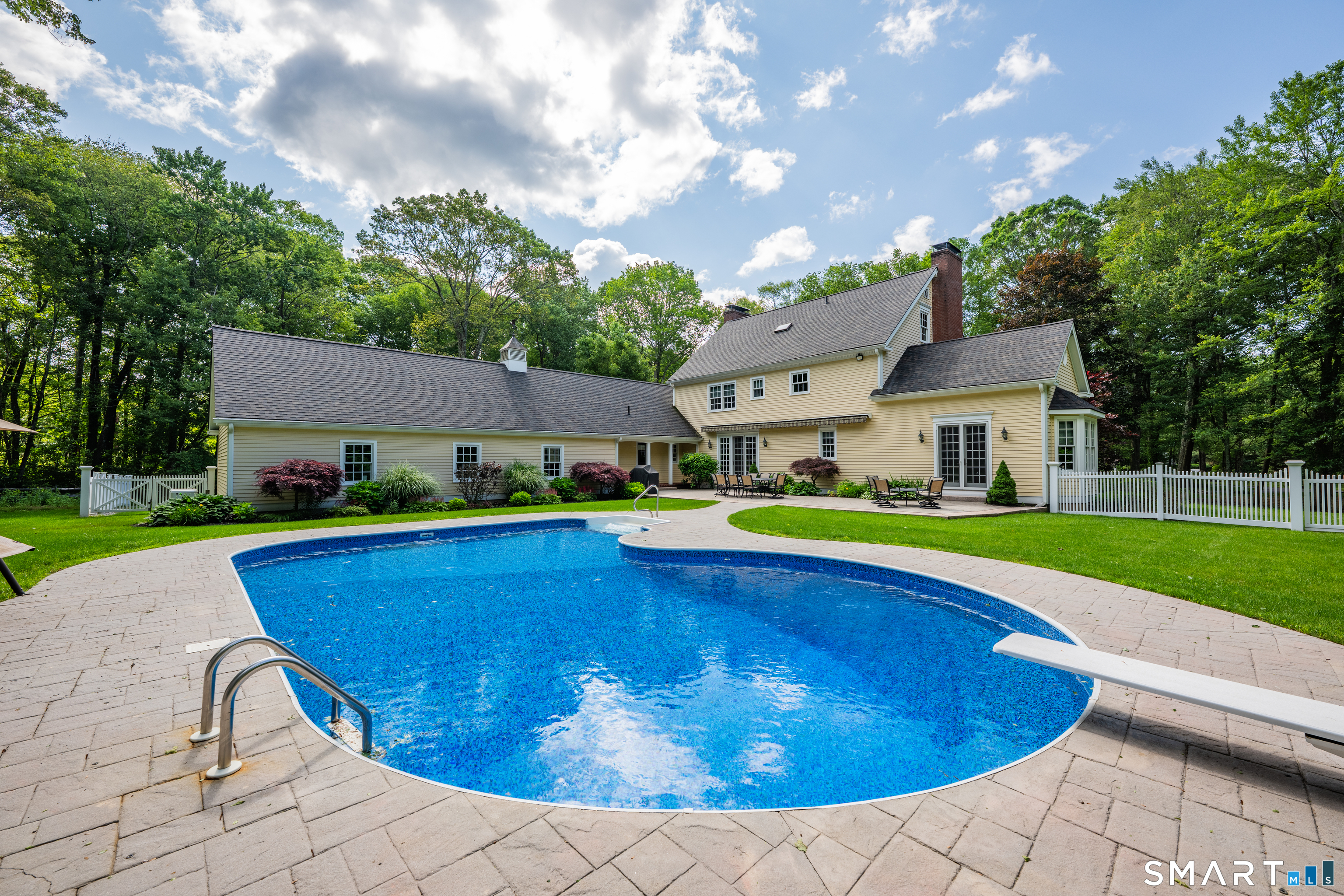 249 Old Farms Road Watertown, CT 06795 - Photo 7 of 30