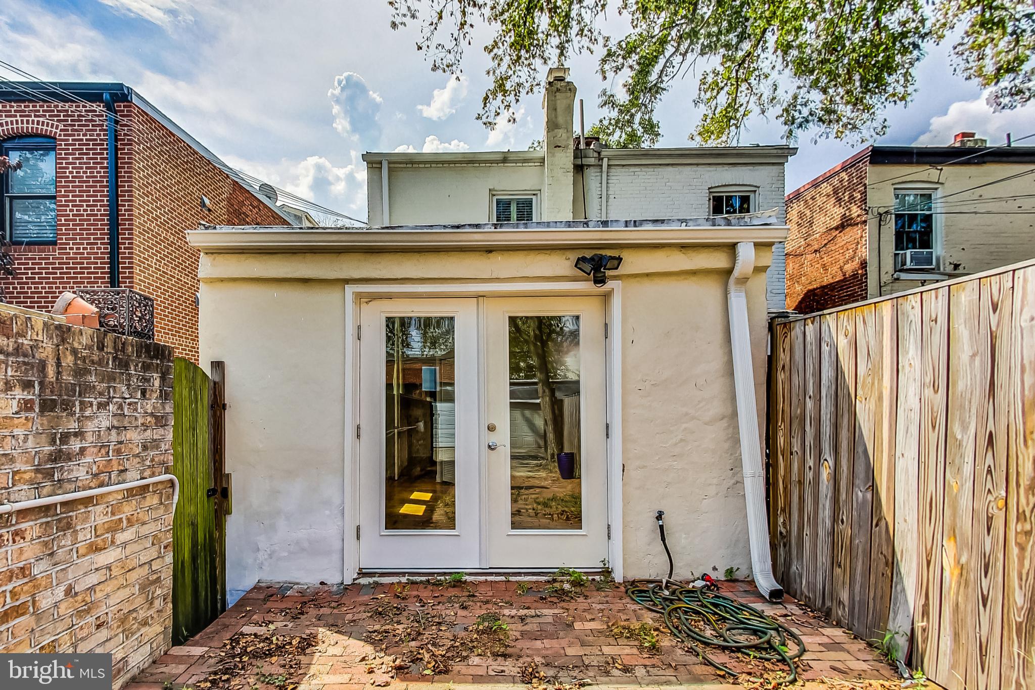524 10th Street Southeast Washington, DC 20003 - Photo 31 of 35 Patio