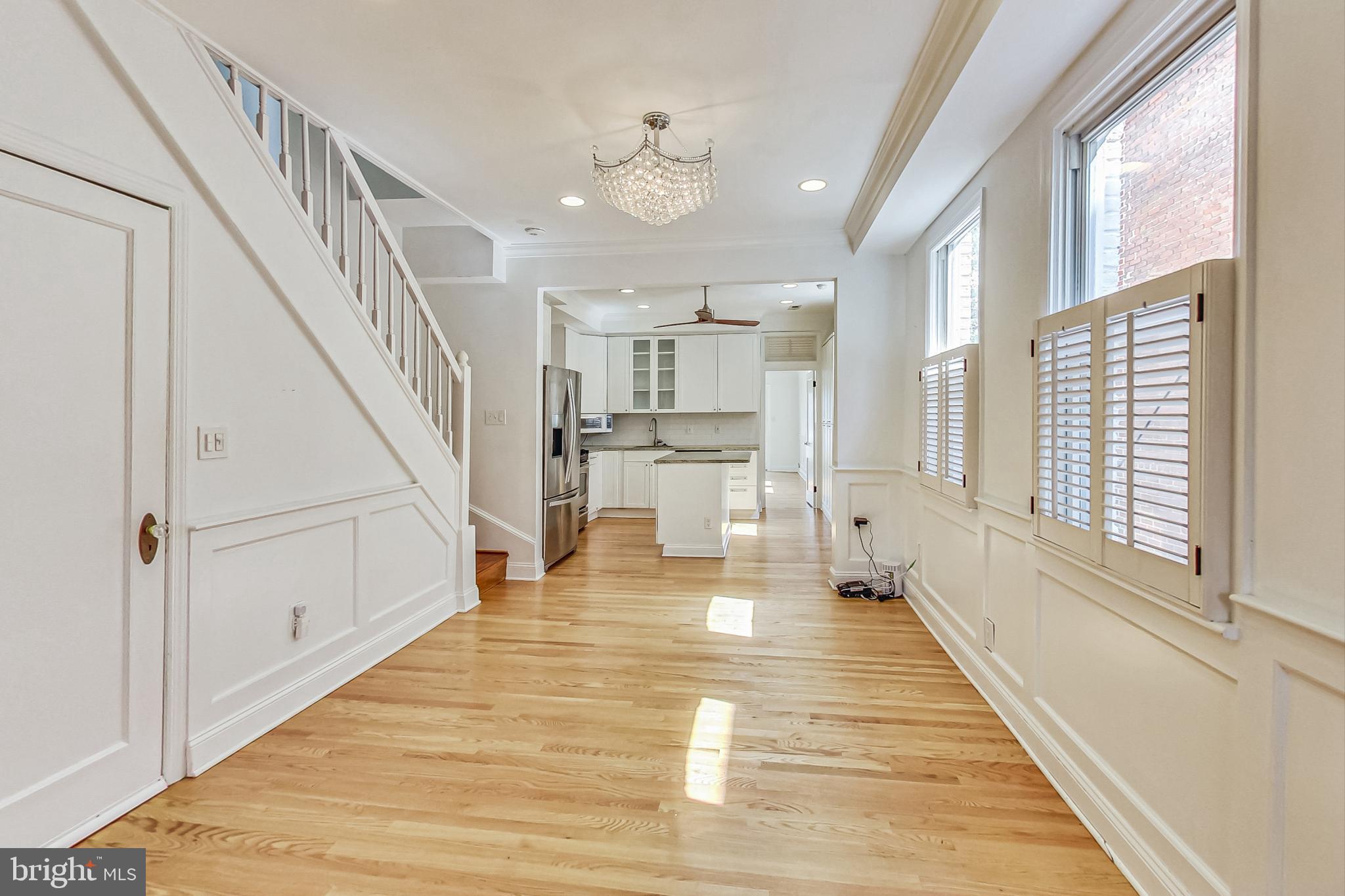 524 10th Street Southeast Washington, DC 20003 - Photo 8 of 35