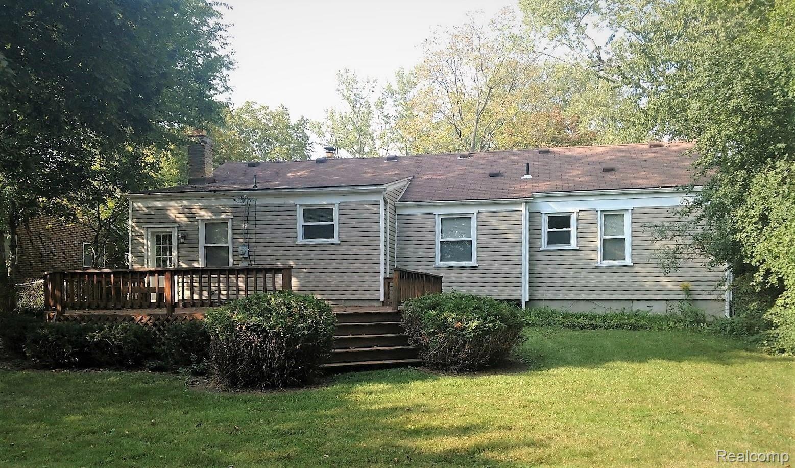 2046 Yorkshire Road Birmingham, MI 48009 - Photo 21 of 21 IMG_20170921_164715405.jpg