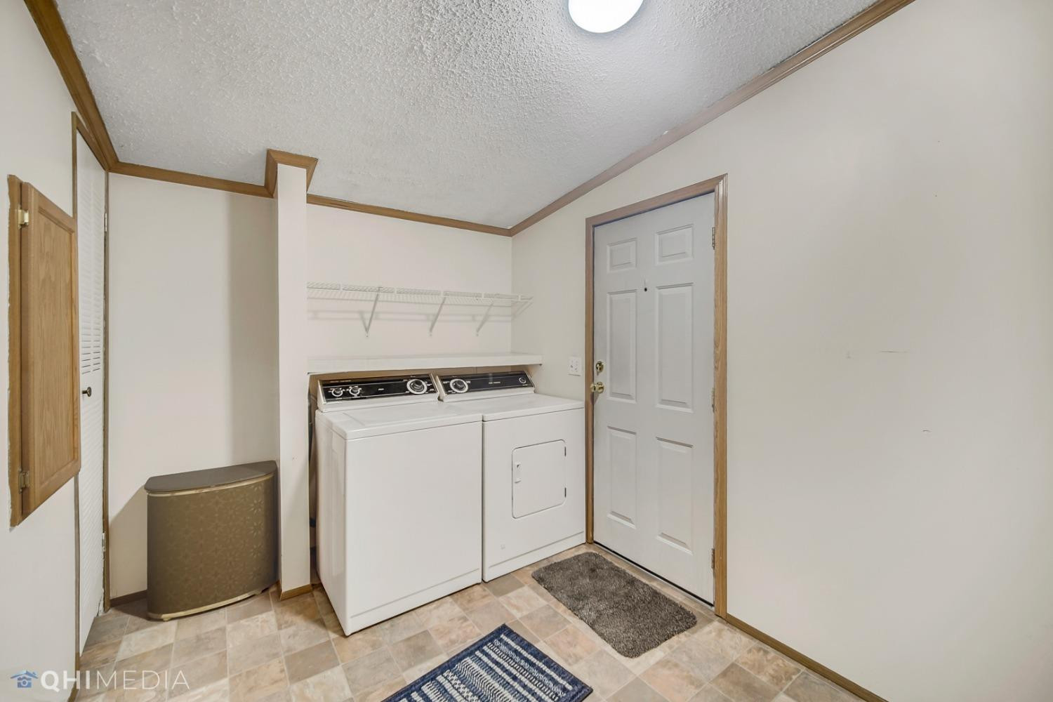 4054 Castlen Street Demotte, IN 46310 - Photo 8 of 21 1500x1000