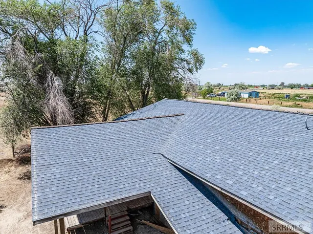 $275,000 | 386 Cutshalts Road, Pocatello, ID 83202