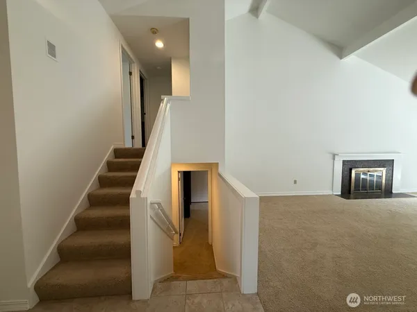 $3,250 | 15927 Northeast 59th Way, Redmond, WA 98052