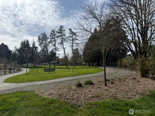 $3,250 | 15927 Northeast 59th Way, Redmond, WA 98052