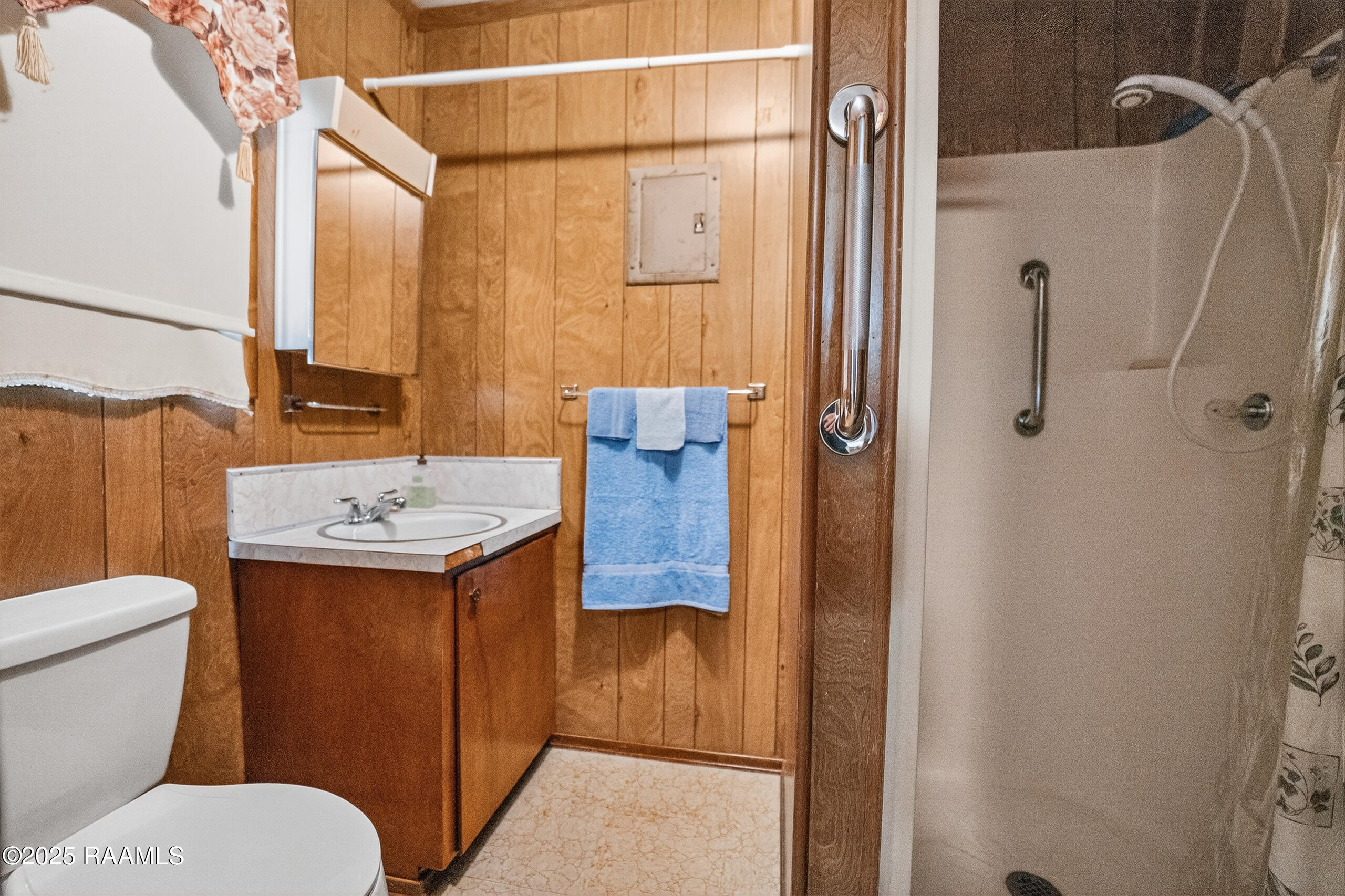 352 Highway 751 Church Point, LA 70525 - Photo 12 of 23 010_Bathroom2