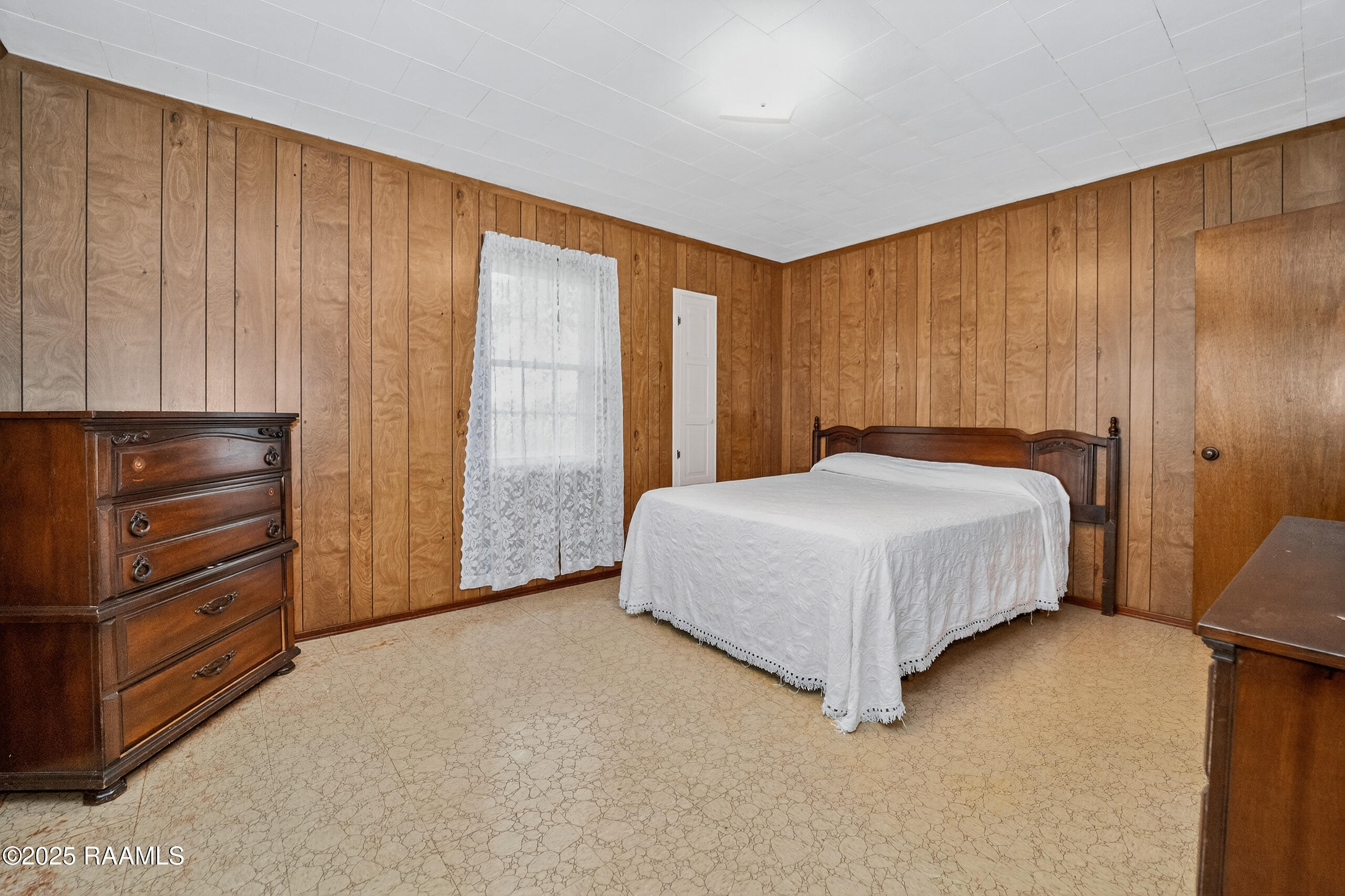 352 Highway 751 Church Point, LA 70525 - Photo 9 of 23 011_Bedroom1