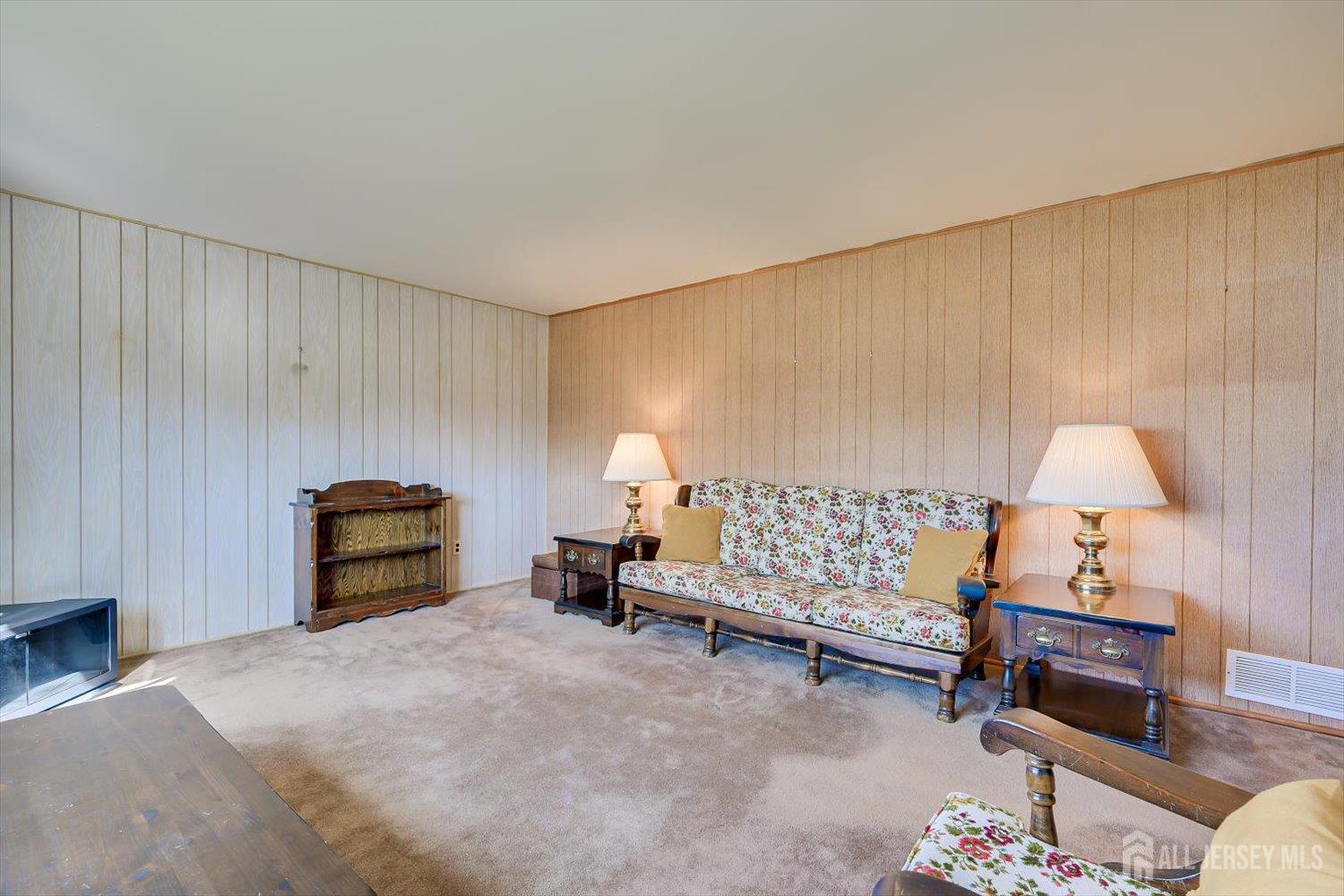 110 Benart Place Middlesex, NJ 08846 - Photo 19 of 28