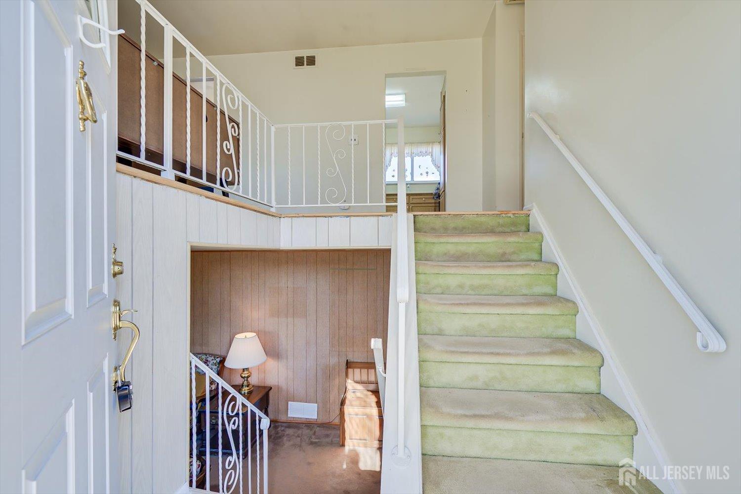 110 Benart Place Middlesex, NJ 08846 - Photo 7 of 28