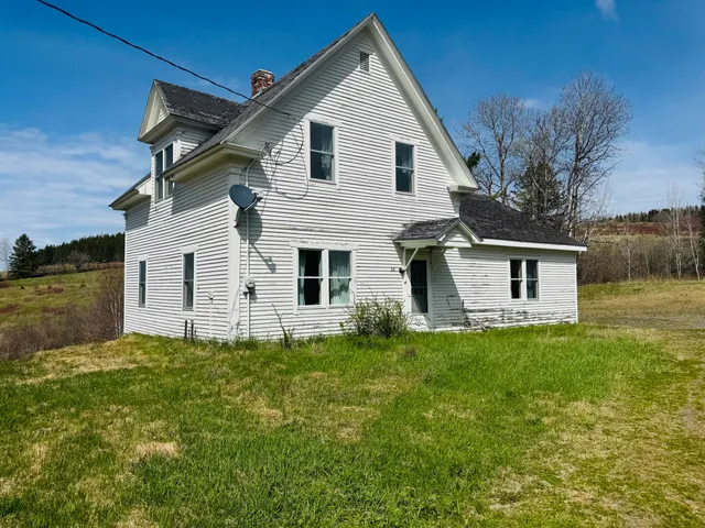 $228,500 | 26 New Canada Road, New Canada, ME 04743