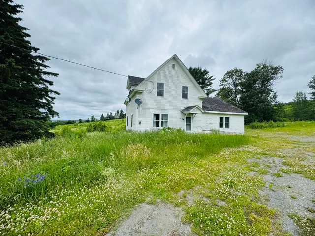 $228,500 | 26 New Canada Road, New Canada, ME 04743
