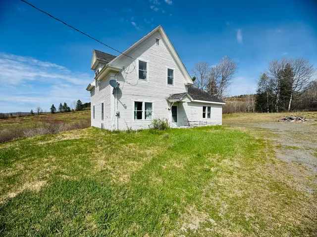 $228,500 | 26 New Canada Road, New Canada, ME 04743