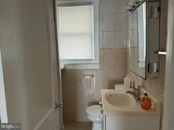 $1,800 | 132 Homecrest Avenue, Trenton, NJ 08638