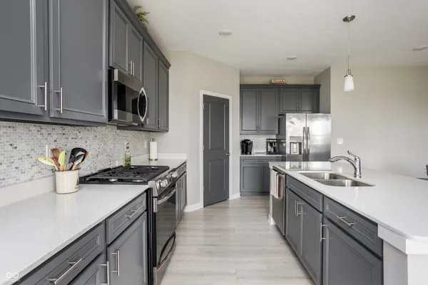 $649,900 | 751 Willow Ridge Court, Plainfield, IN 46168