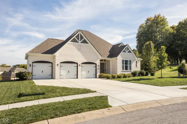 $649,900 | 751 Willow Ridge Court, Plainfield, IN 46168