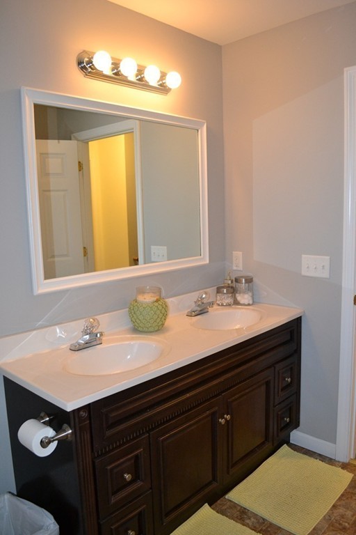 129 Acrebrook Road Springfield, MA 01129 - Photo 16 of 18 Gallery Image 16