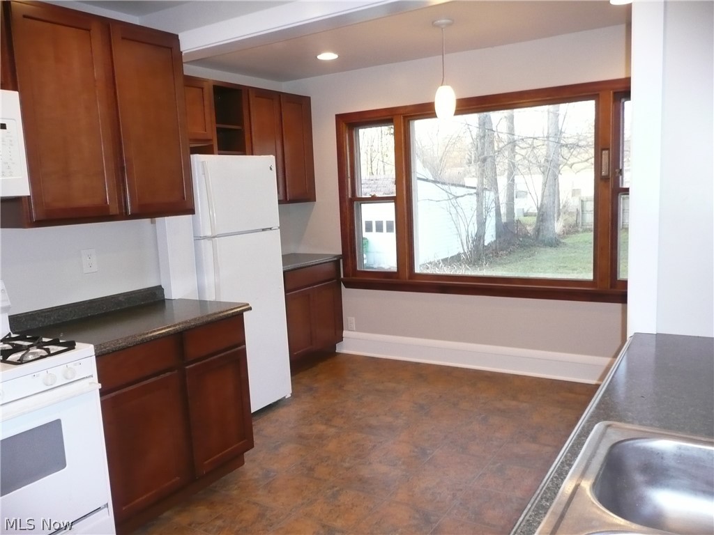 4417 Ardmore Road South Euclid, OH 44121 - Photo 8 of 15