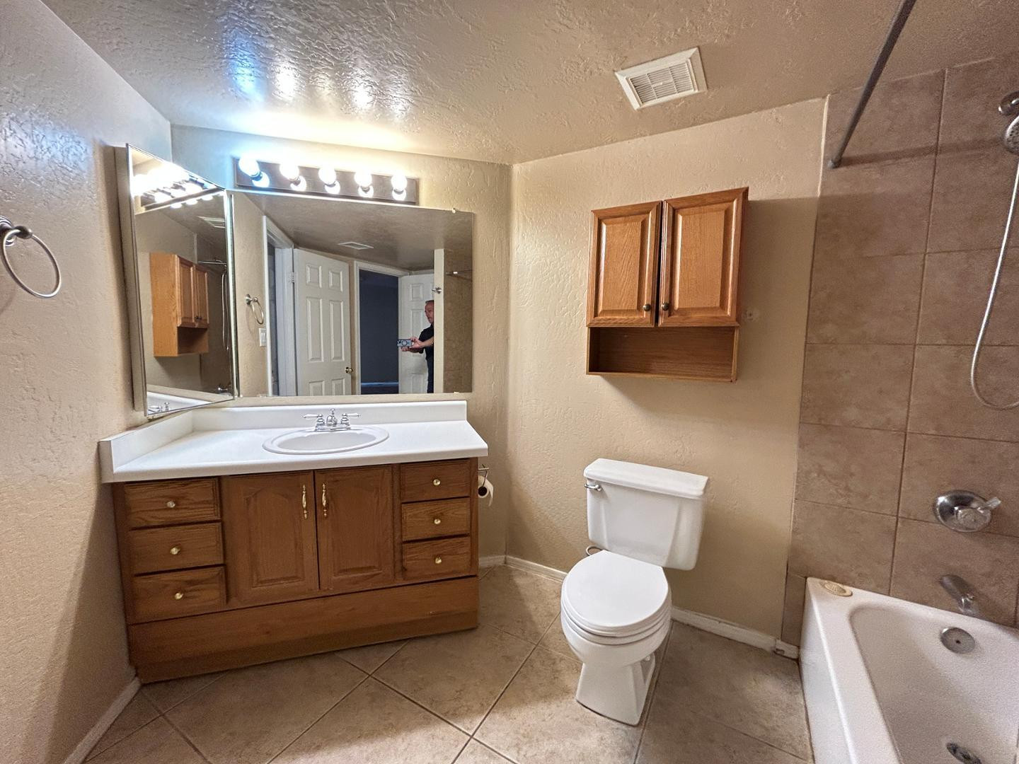 4219 West Calavar Road Phoenix, AZ 85053 - Photo 12 of 23 Photo #12