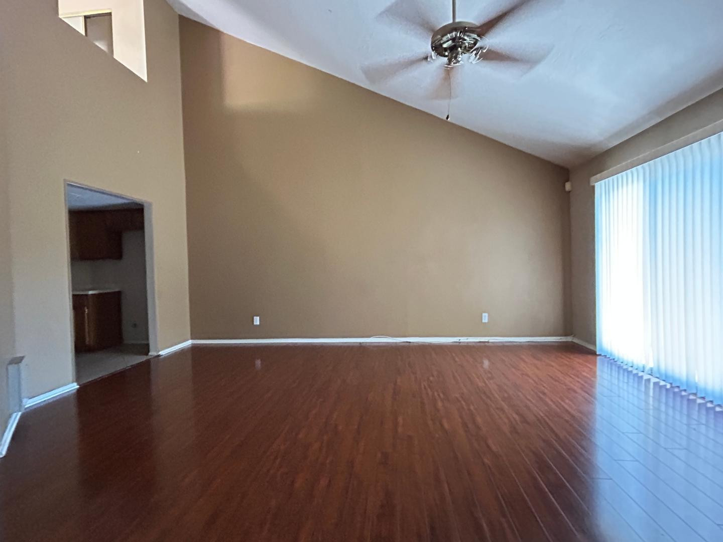 4219 West Calavar Road Phoenix, AZ 85053 - Photo 4 of 23 Photo #4