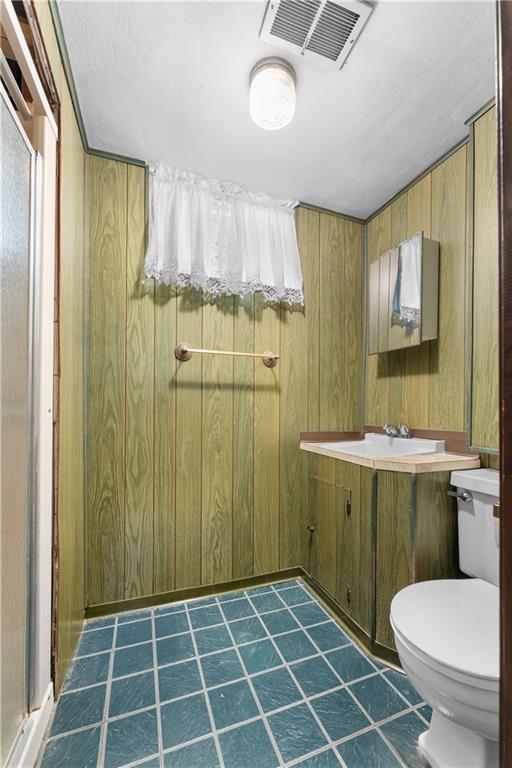 20 McCarrell Road Hickory, PA 15340 - Photo 28 of 35 Lower-level bath.