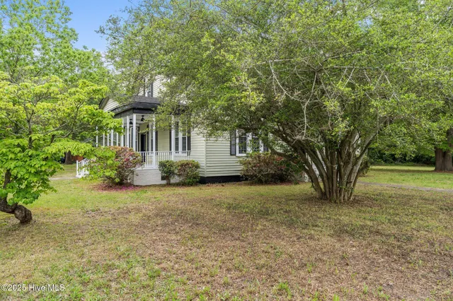 $349,900 | 301 West Central Street, Maxton, NC 28364