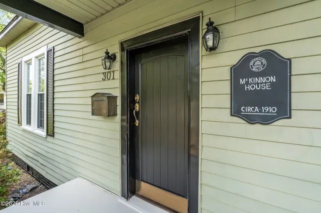 $349,900 | 301 West Central Street, Maxton, NC 28364