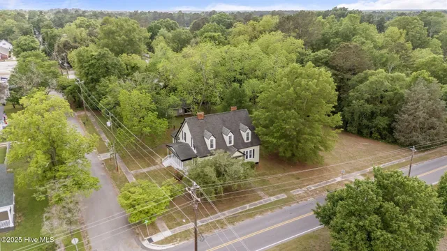 $349,900 | 301 West Central Street, Maxton, NC 28364