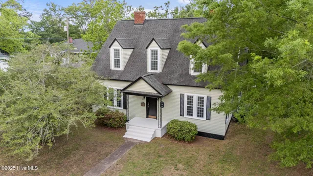 $349,900 | 301 West Central Street, Maxton, NC 28364