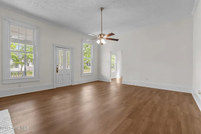 $349,900 | 301 West Central Street, Maxton, NC 28364