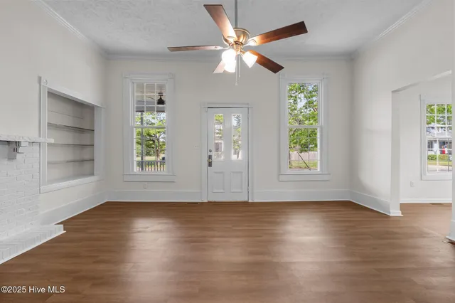 $349,900 | 301 West Central Street, Maxton, NC 28364