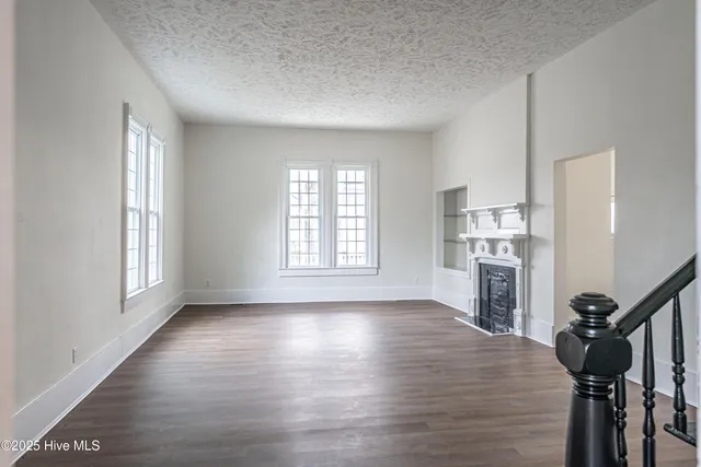 $349,900 | 301 West Central Street, Maxton, NC 28364