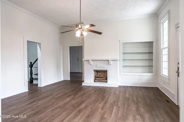 $349,900 | 301 West Central Street, Maxton, NC 28364